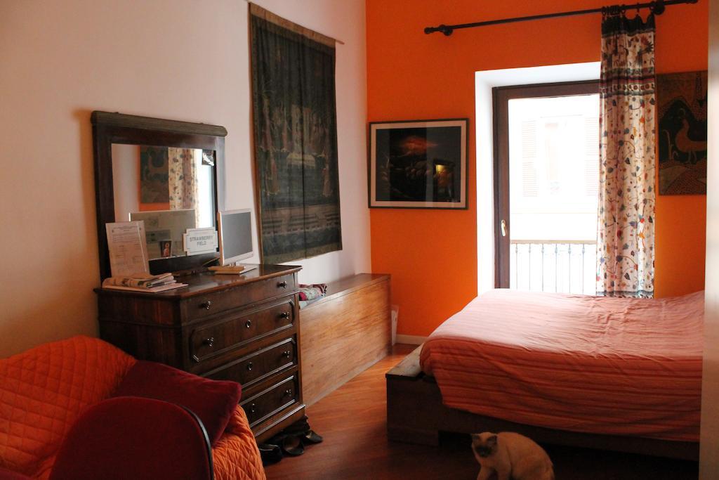 B&B&Courtesy Róma Szoba fotó